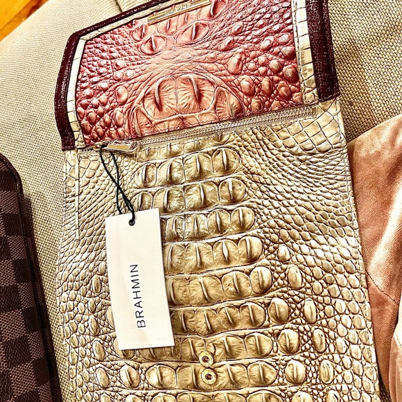 SOLD!! Brahmin Wallet Rare New - Picture 2 of 7